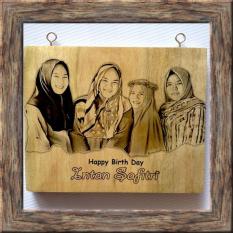 Lukisan Kayu (BAYAR DITEMPAT/COD) Custom Foto Dan Tulisan Kado Hadiah Ulang Tahun Dan Wisuda Unik Keren 20x30 cm (BLACK & WHITE )