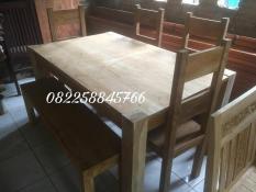 Satu Set Meja Makan Model Klasik Clasic- Meja Makan Jati Free Ongkir