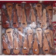 Souvenir Pernikahan Gantungan Kunci Biola Kayu Kemas Plastik Isi 100 Pcs