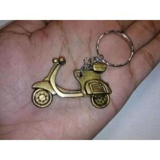 Souvenir Pernikahan Gantungan Kunci Vespa Gold Kemas Plastik Isi 100 Pcs