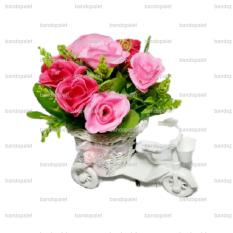 Pink Sepeda Tanaman Rangkaian Bucket Buket Bunga Mawar Pohon Plastik Artificial Artifisial Sintetis Pot Vas Rotan Hiasan Mini Shaby Chic