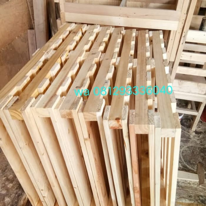 Palet Kayu Sudah Vernis Cocok Buat Tatakan Tempat Tidur 120x100x12cm Lazada Indonesia