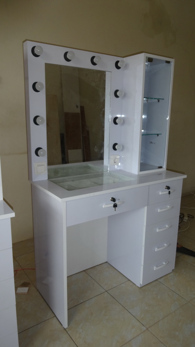 meja rias vanity mirror meja rias cermin dan lampu led bahan