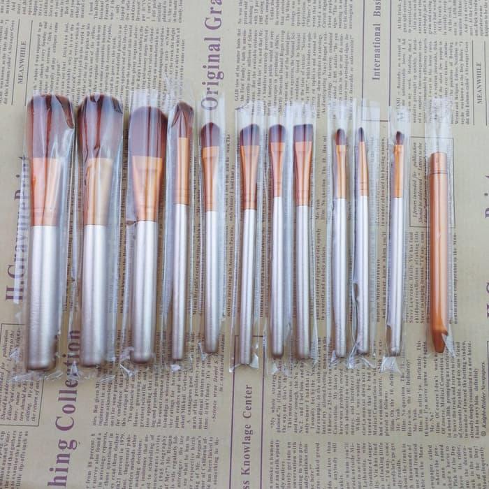 Termurah dan Terlaris!!! MAKEUP BRUSH / KUAS MAKEUP NAKE/D3 ISI 12 JENIS BRUSH B2002 Sedia Juga Make up lengkap murah/Make up lengkap murah 1 set/Make up wardah lengkap/Make up remaja