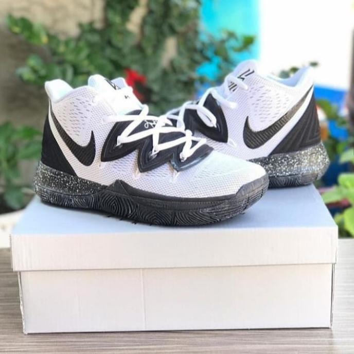 sepatu basket nike kyrie 5