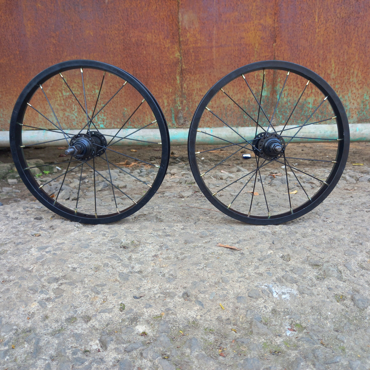 wheelset 16in sepasang depan blakang 