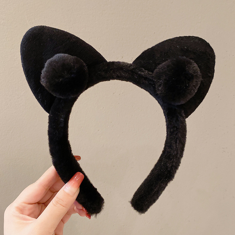 Black Cat Ears Hairstyle  Rambut hitam, Gambar, Barang gratis