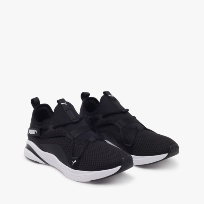 black puma slip on