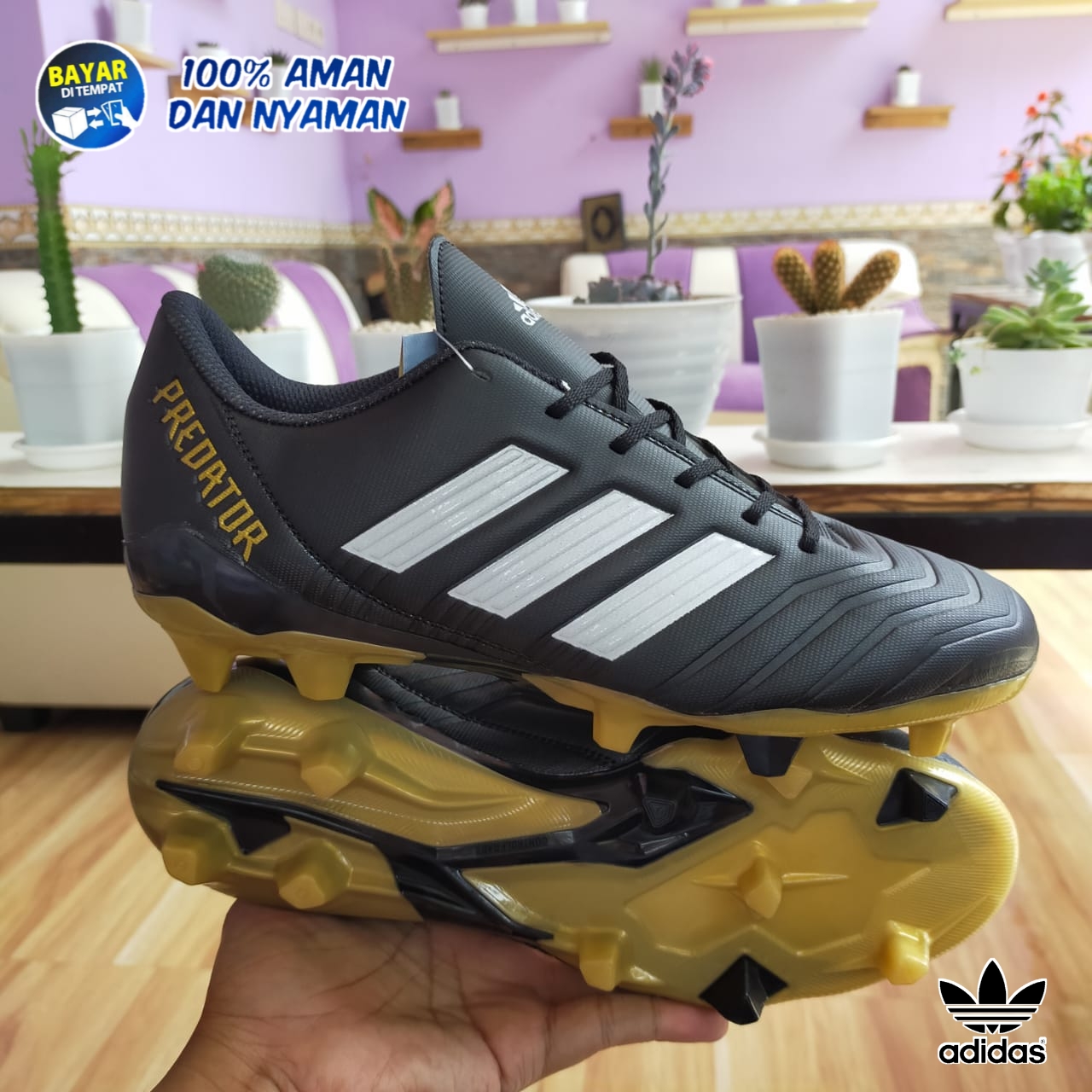 Sepatu Bola Adidas Predator Terbaru Komponen Original Warna Black/White/Gold