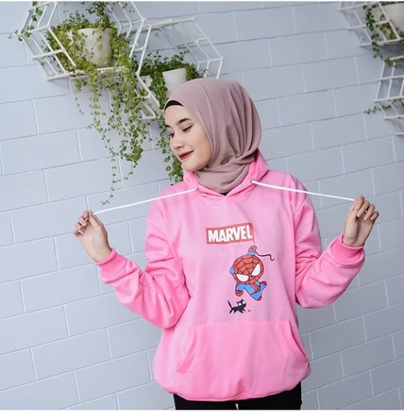 pink marvel hoodie