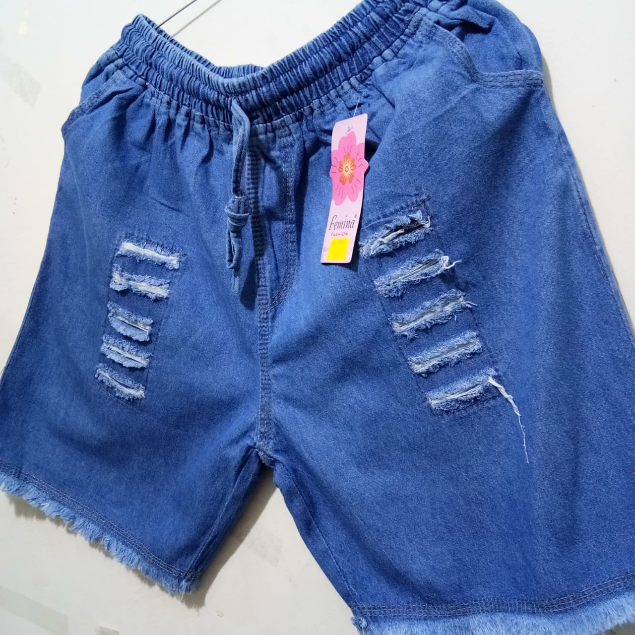 Celana pendek hotpants jeans wanita terlaris Ukuran Jumbo XXL - Main Image