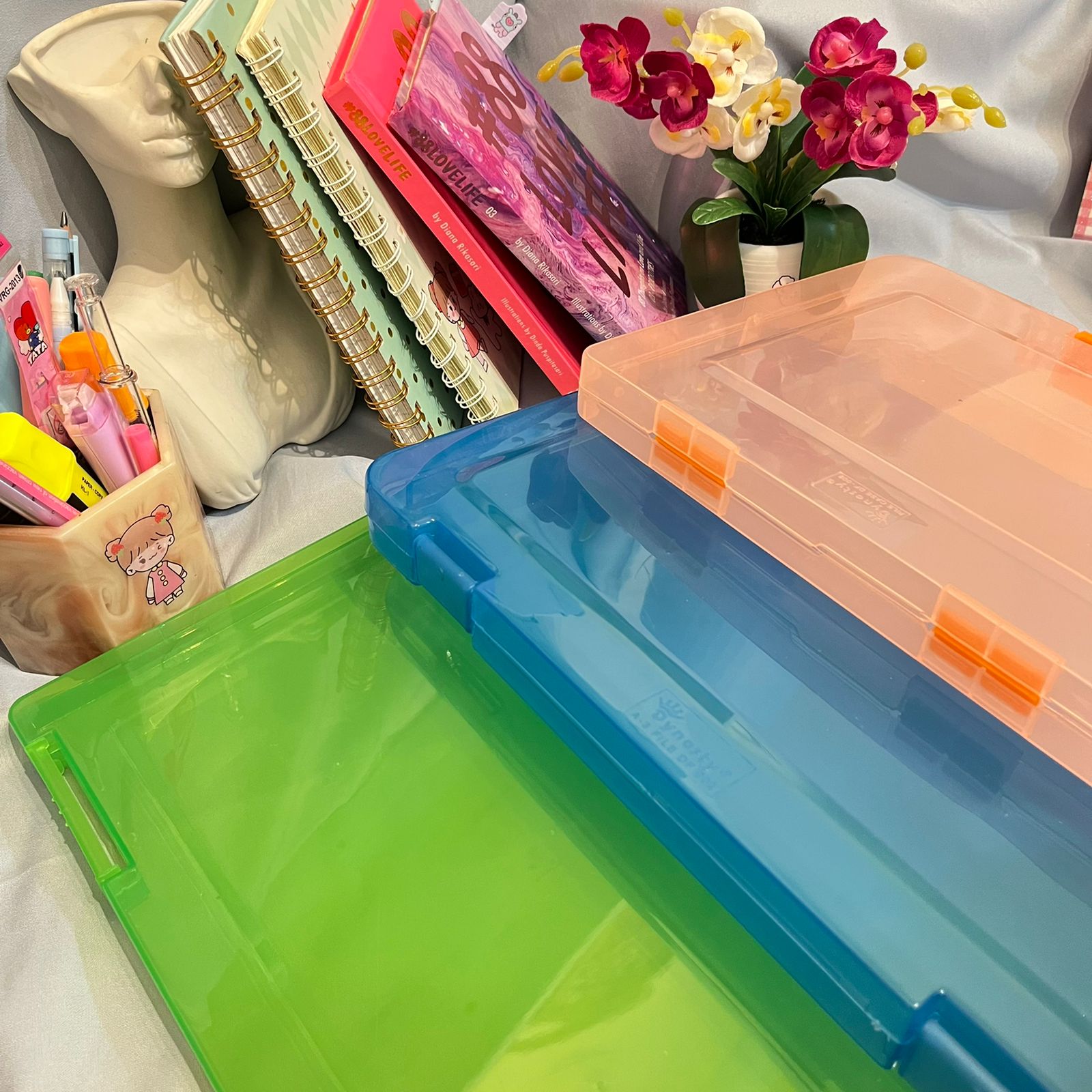 Map Organizer Hardbox Plastik A4/A5 WARNA WARNI RANDOM tempat