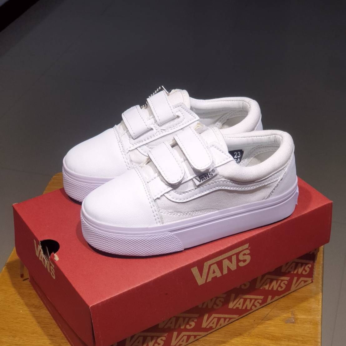 boys vans white