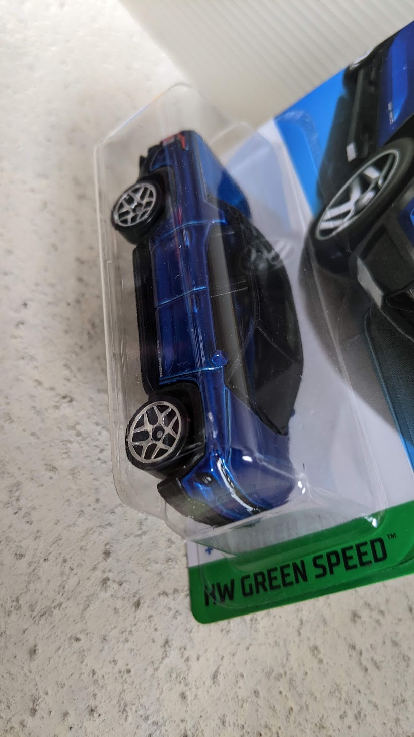 MINIATURE HOT WHEELS 1/64 Silverado Ev Rst Hw Green Speed 2024 EUR 4,00