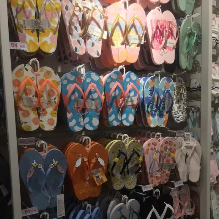 sandal miniso