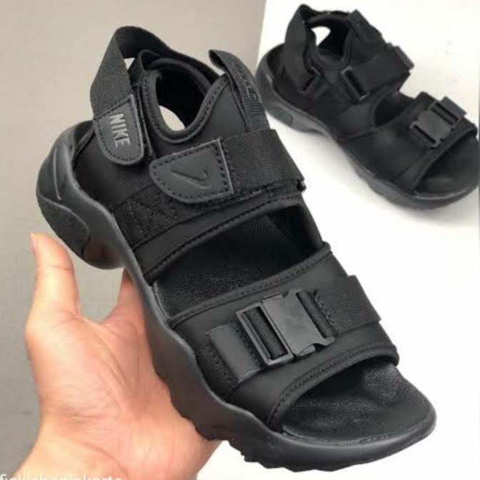 sepatu sandal nike