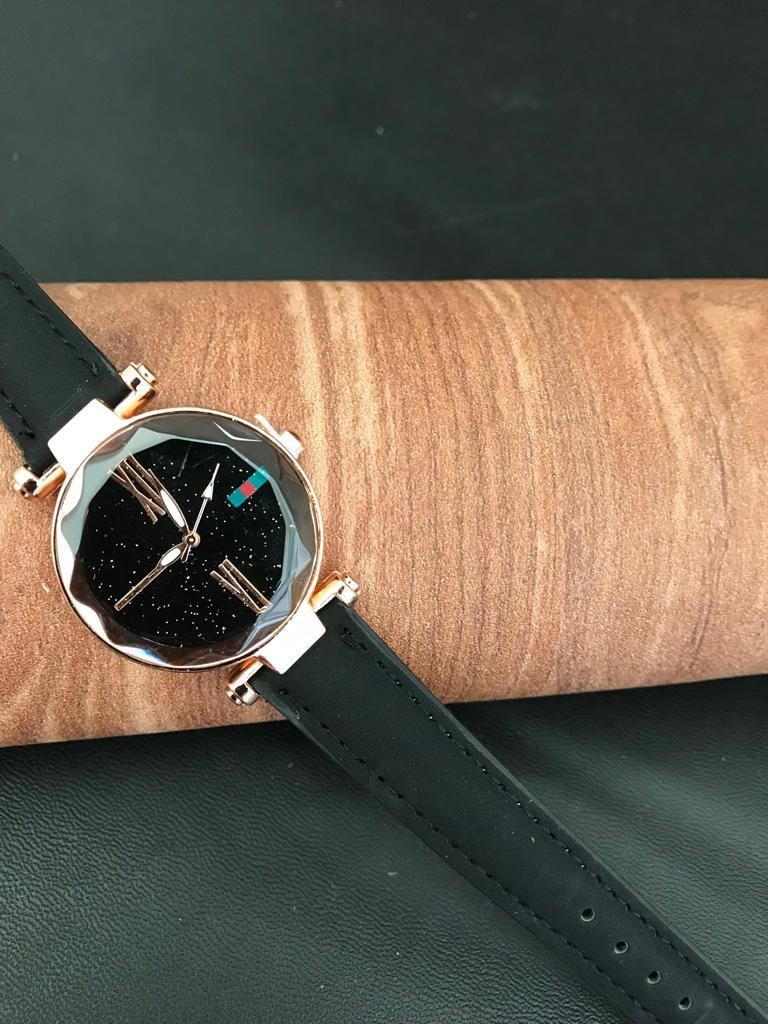 Jam Tangan Wanita Import Kaca Crystal Quartz TALI KULIT - HITAM / Fashion Wanita / Jam Tangan Kulit Import / Jam Tangan Model Baru / Jam Tangan Korea / Jam Tangan Fashionable