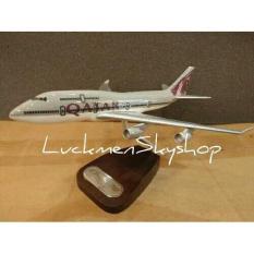 Miniatur Pesawat Qatar Airline - Lovurt