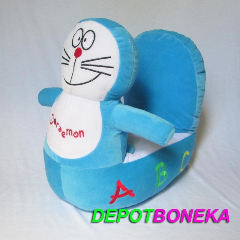 Sofa kuda karakter doraemon