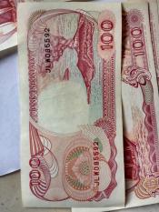 Uang Jadul Kuno Seratus Rupiah Baru Terawat