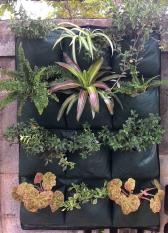 Wall Planter / Vertikal Garden / Kantong Pot 12 Bag Hijau
