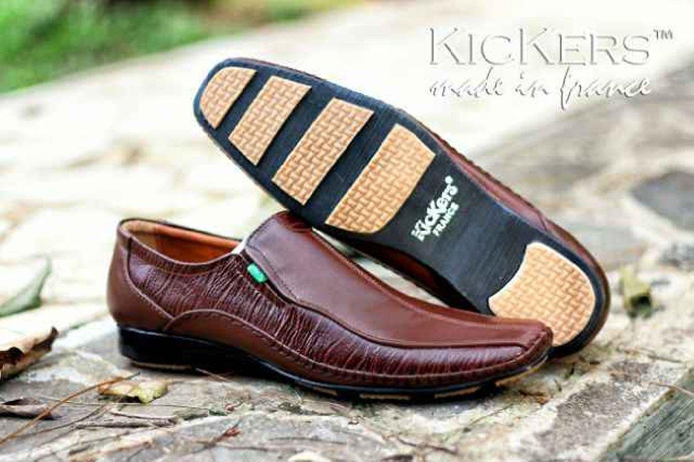 Sepatu Pantofel Pria Kickers Original Casual Formal Kulit Kerja Kantor Pesta Elegan Trendi