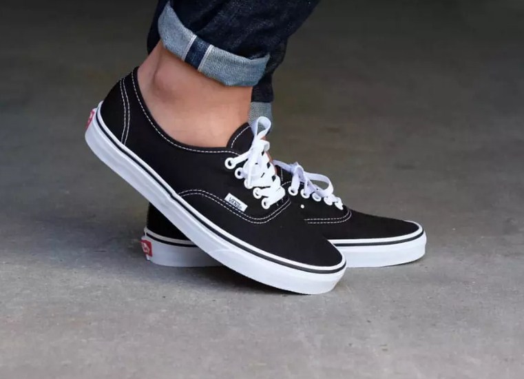 model sepatu vans authentic