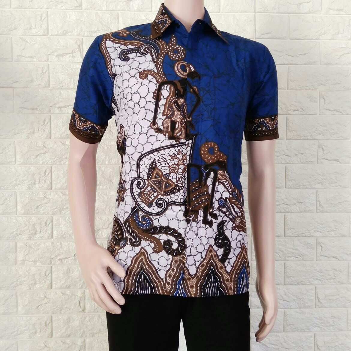 Baju Batik Pria Baju Batik Modern Kemeja Batik Pekalongan Hem Batik Kemeja Motif Wayang Tumpuk Biru Lazada Indonesia Baju batik pria motif wayang arjuna