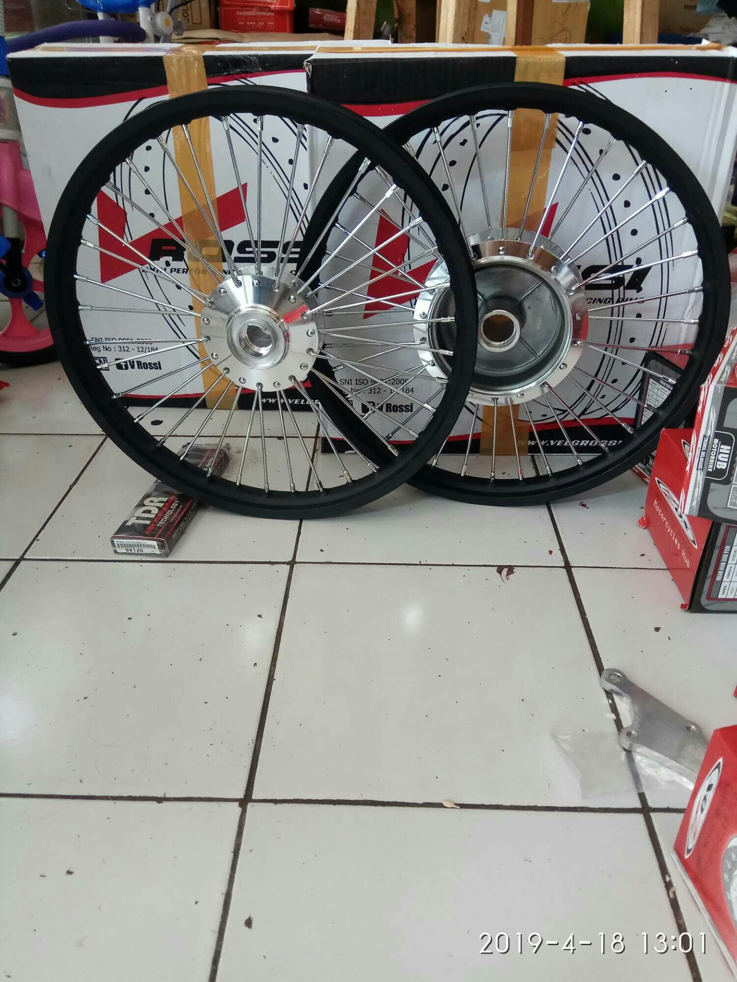 velg paketan motor yamaha mx old jupiter z vega r vega zr rossi hitam