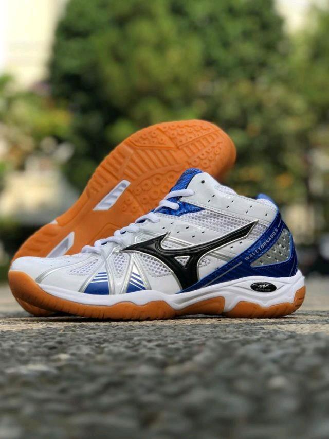mizuno wave tornado 9