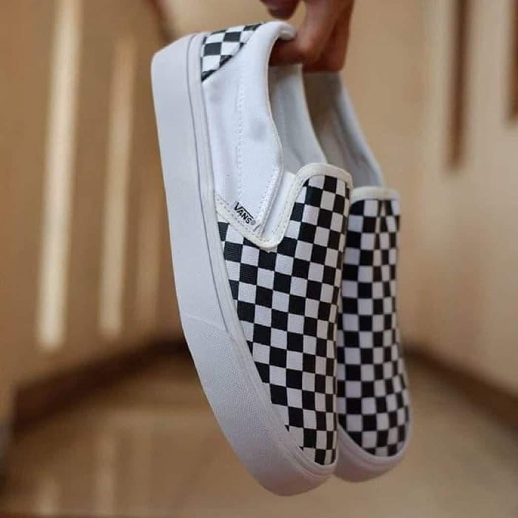 Ria Cloth Jual Sepatu Converse56 All Star / Jual Sepatu Vans11 Allstar / Sepatu Pria dan Sepatu Wanita / Harga Sepatu / Sepatu Wanita / Sepatu Adidas / Sepatu Terbaru / Sepatu Pria / Sepatu Anak / Sepatu Hitam / Sepatu Kulit / Sepatu Putih / Premium
