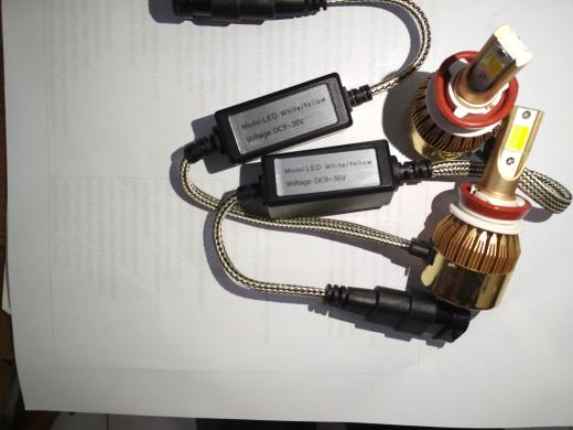Lampu Depan Mobil Headlight C6 35 Watt Warna Putih Kuning H11 LED Head