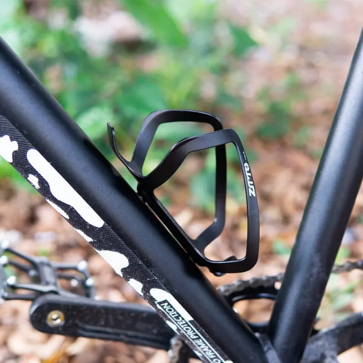 best bicycle water bottle holder