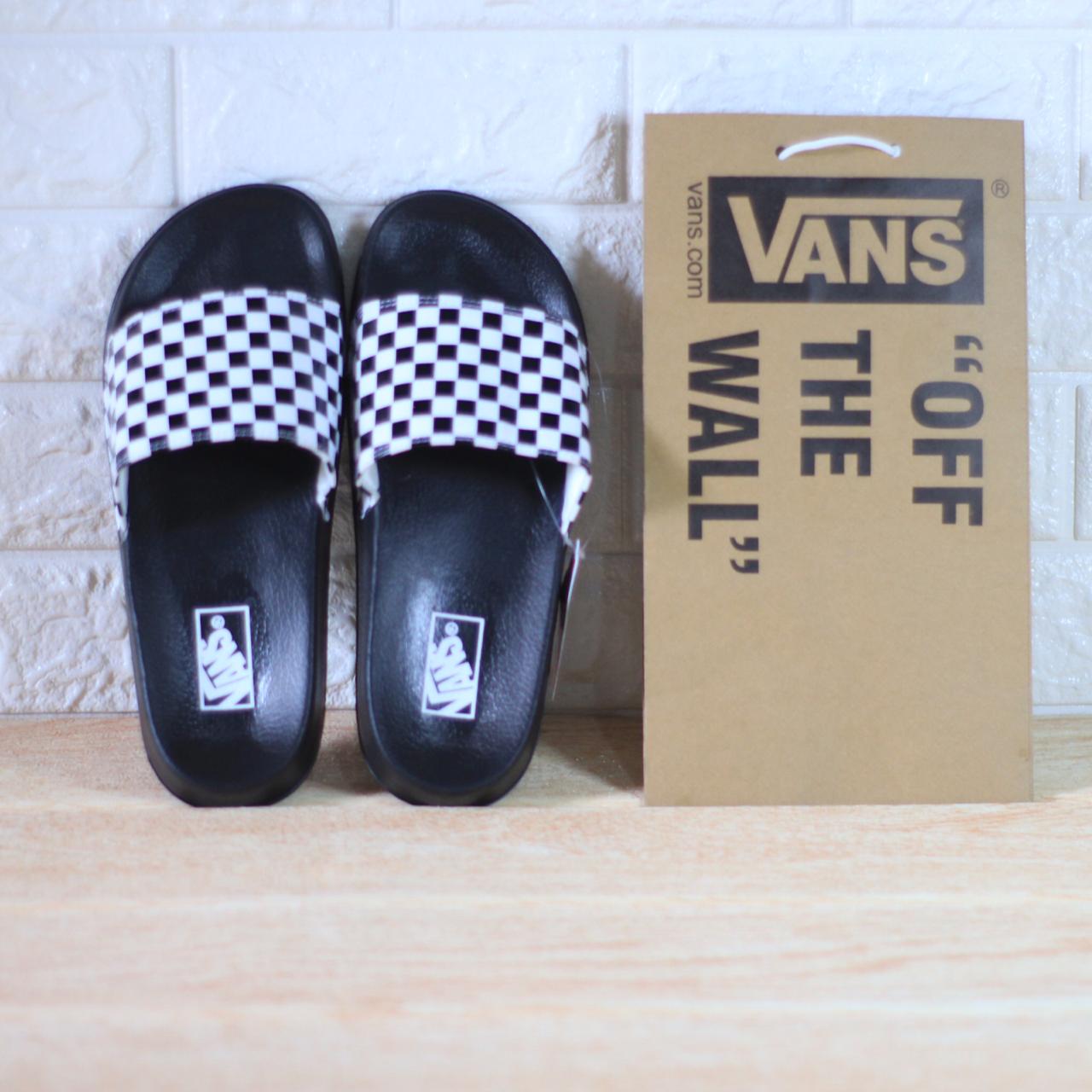 vans checkerboard slippers