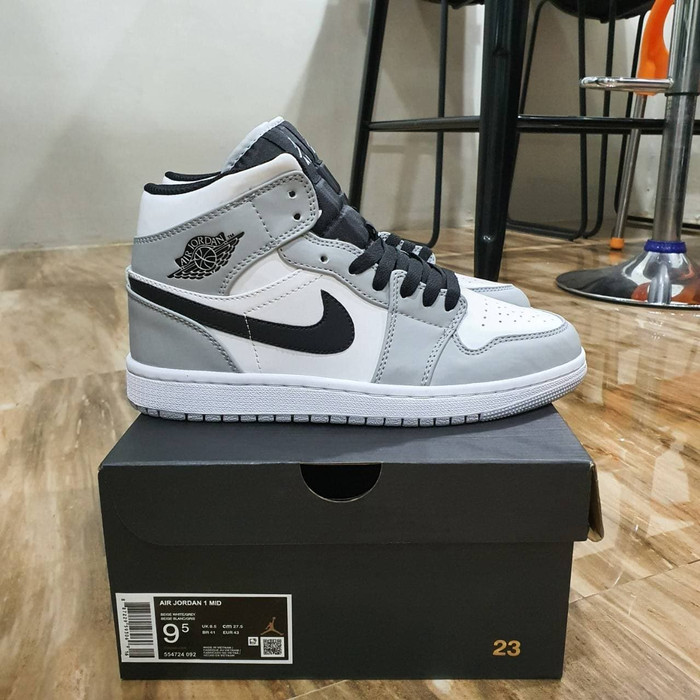 Jual Jordan 1 Light Smoke Grey Terbaru | Lazada.co.id