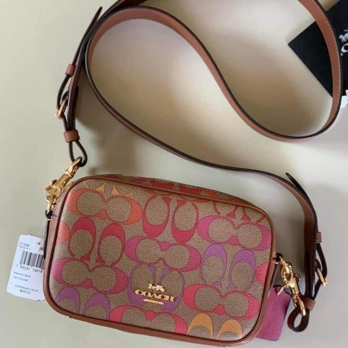 SOLD!!!Coach Jes Crossbody 20 In Rainbow