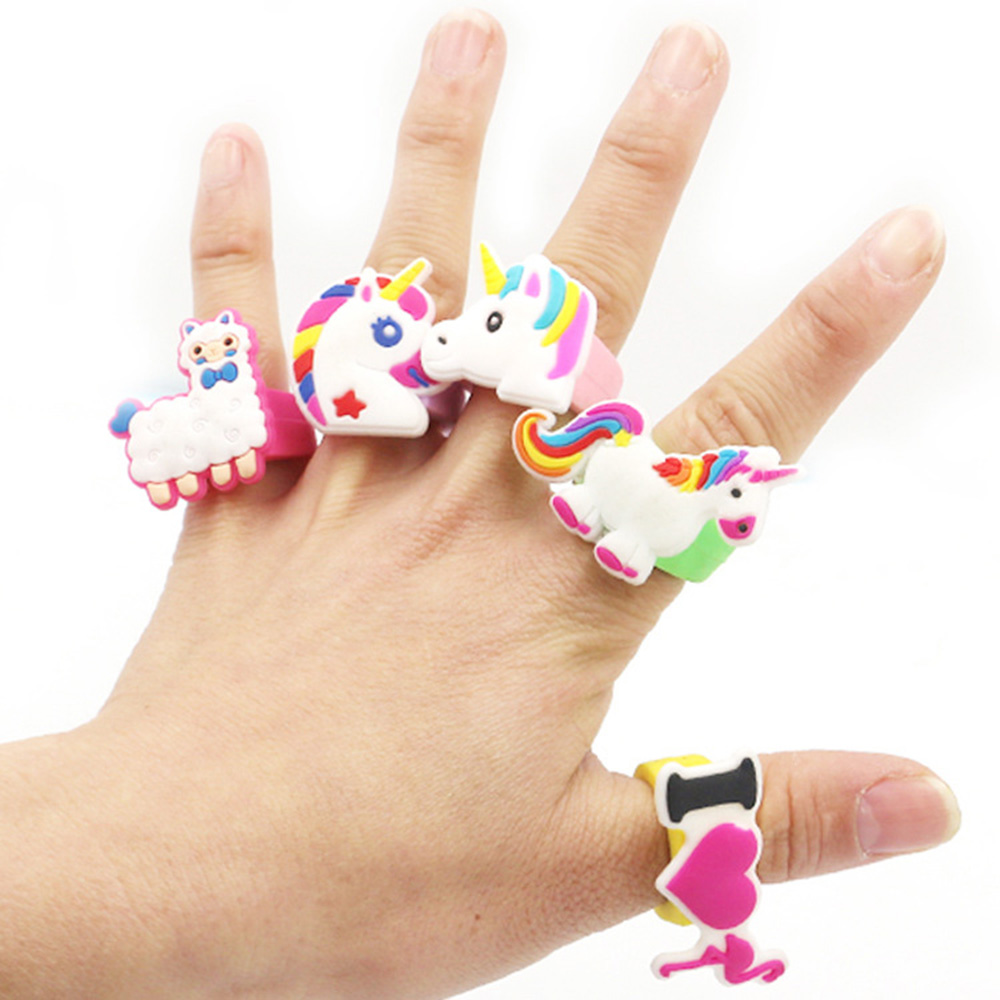 HAOXI 10 Pcs Girl Boy ต่างๆ PVC ซิลิโคนของขวัญเด็กน่ารักแฟชั่นอุปกรณ์เสริมแหวนเด็กเครื่องประดับยูนิคอร์นแหวน