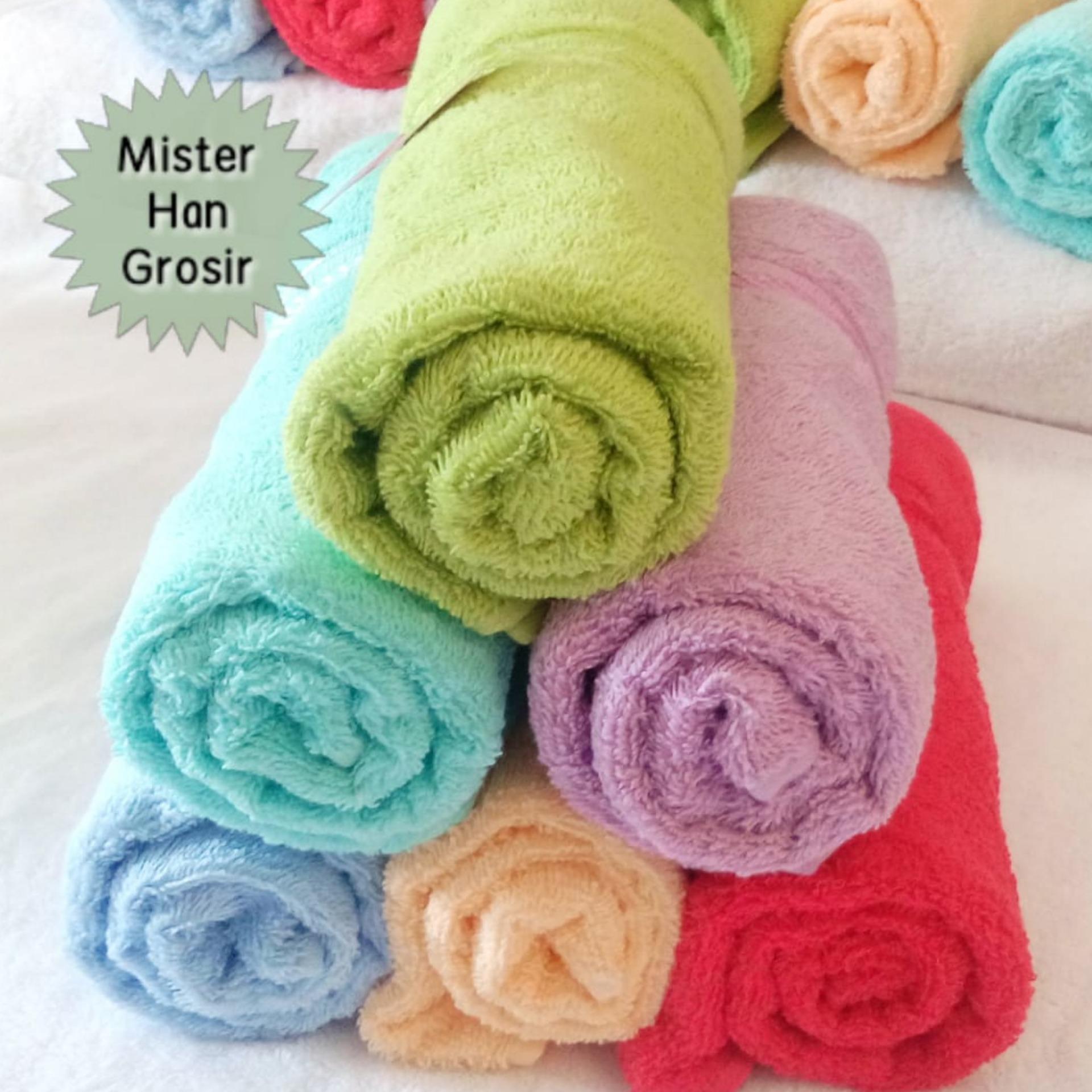 Handuk Merah Putih by Terry Palmer 70x135cm Handuk Mandi Handuk Jumbo Handuk Dewasa Handuk Murah Handuk Mandi Dewasa