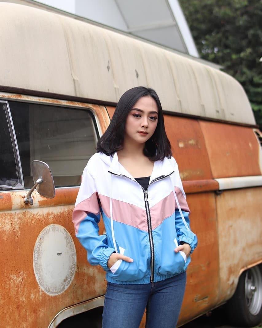 Kumpulan Harga Jaket Levis Perempuan Terbaru 2019 — Harga 