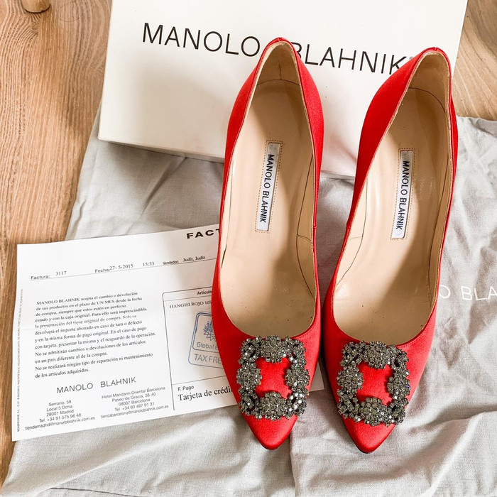 Manolo Blahnik Hangisi Red Satin Sz 38 