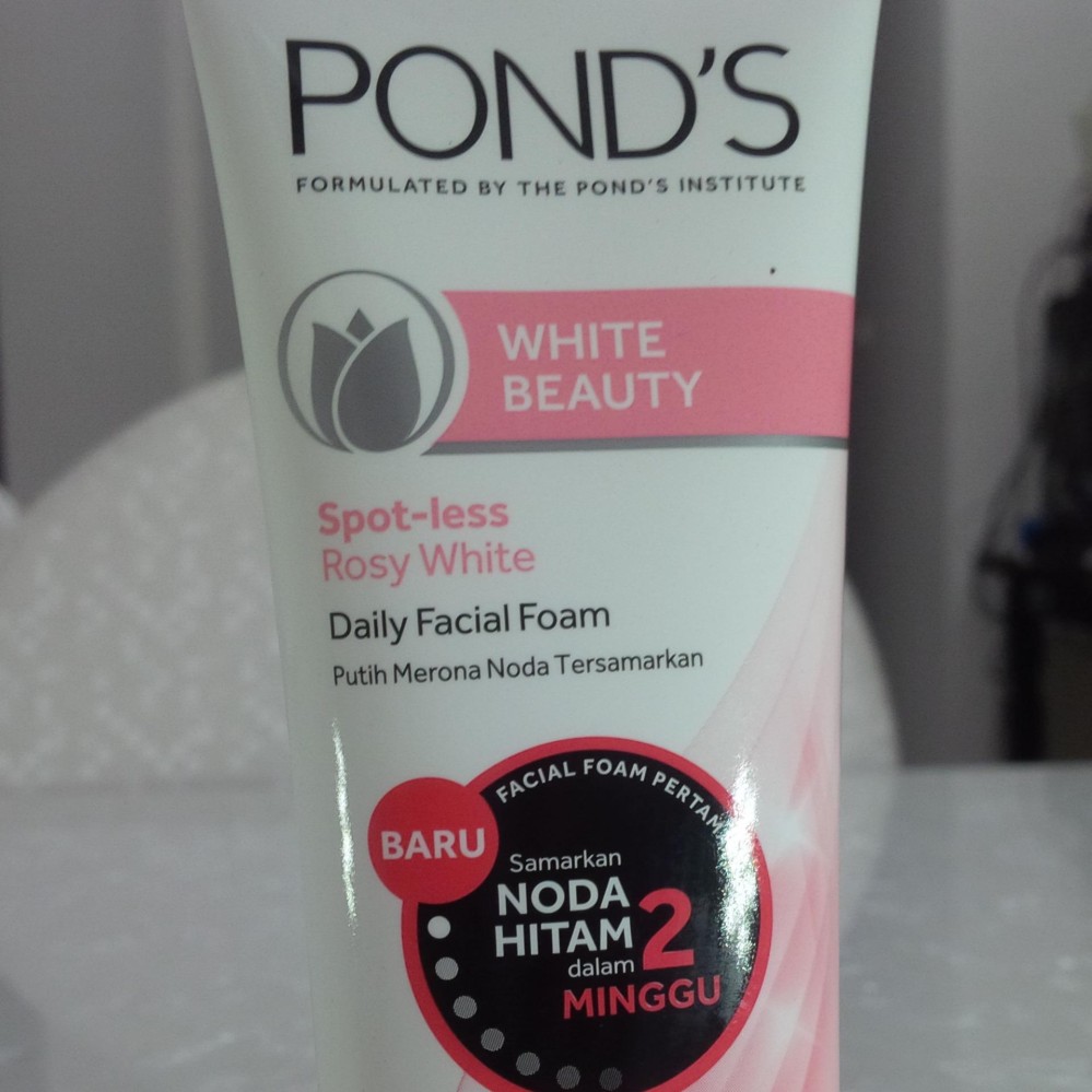 Pond's White Beauty Spot-less Rosy White Daily Facial Foam 50g