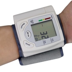 Portabel Digital Monitor Tekanan Darah (Warna: Putih)-Internasional