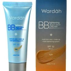 Wardah Lightening BB Cream SPF 32 Light - 15ml