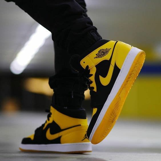 sepatu sneakers dewasa jordan retro 01 
