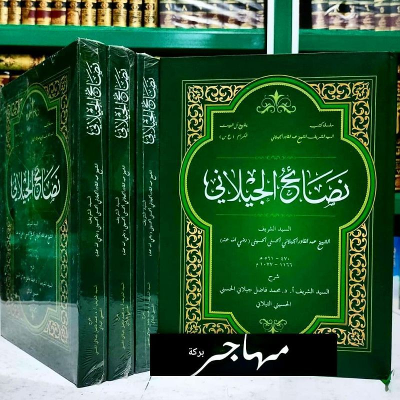 Qizlarning fotosuratlari yalashga majbur Onlayn jinsiy aloqa uchun yashirin kameralar