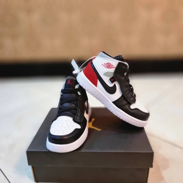 retro jordan 1 red and white