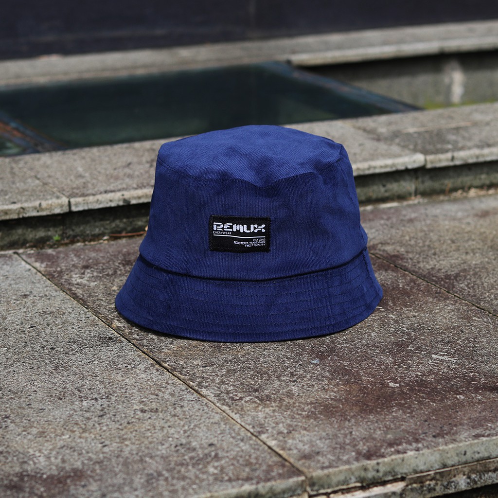 evans bucket hats