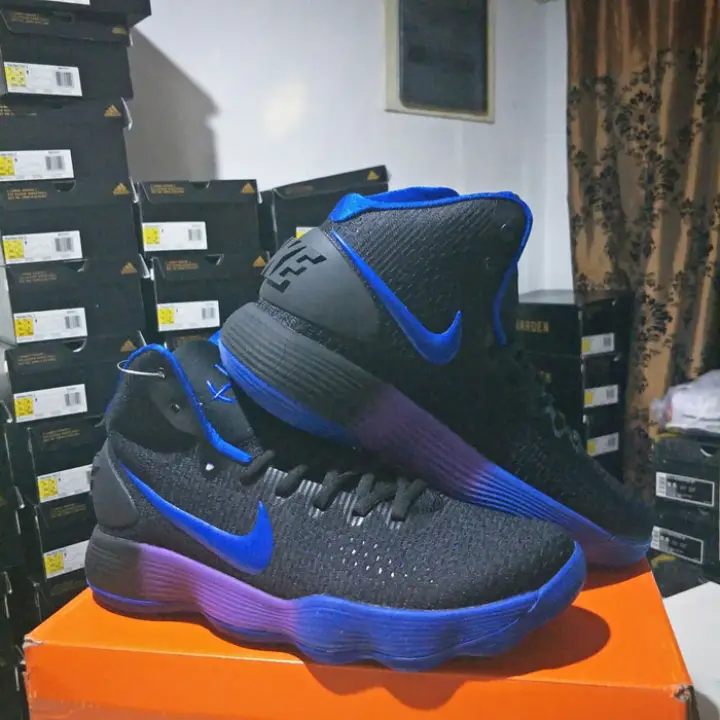 sepatu basket hyperdunk