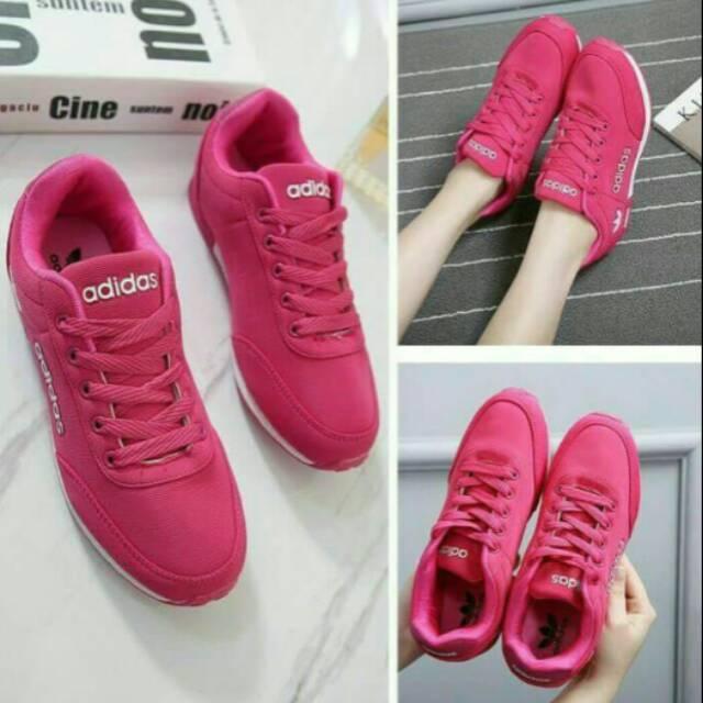 Sepatu Olahraga  Wanita Terbaik - AD7-  Running-Jogging Shoes