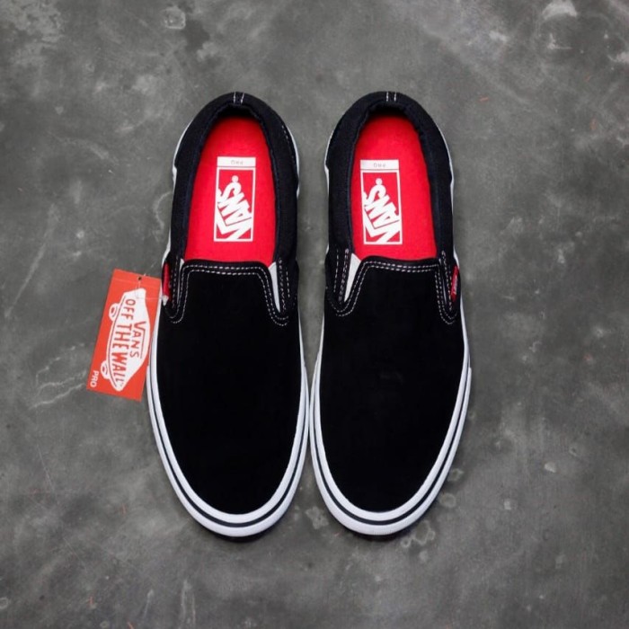 black mens slip on vans